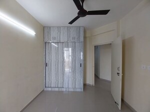 Room in 3 BHK Apartment at Pyramid Altia, Sector 70 – for Rent