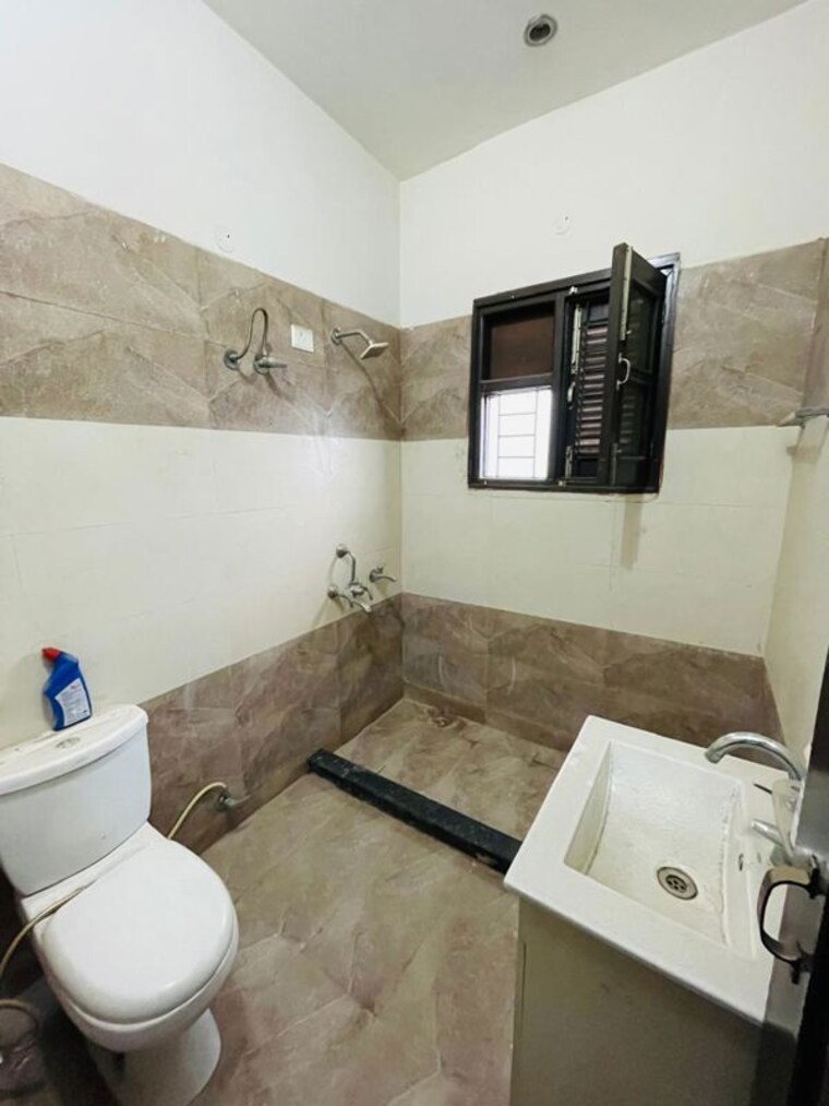 Master Bedroom, sas nagar 2 Bedroom 200 Sq.Yd. Builder Floor In Sas Nagar Mohali 10164930