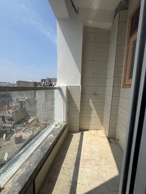 Balcony in 1 BHK Builder Floor at Saket – for Rent