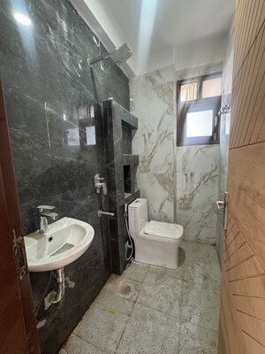 Bathroom in 1 BHK Builder Floor at Saket – for Rent