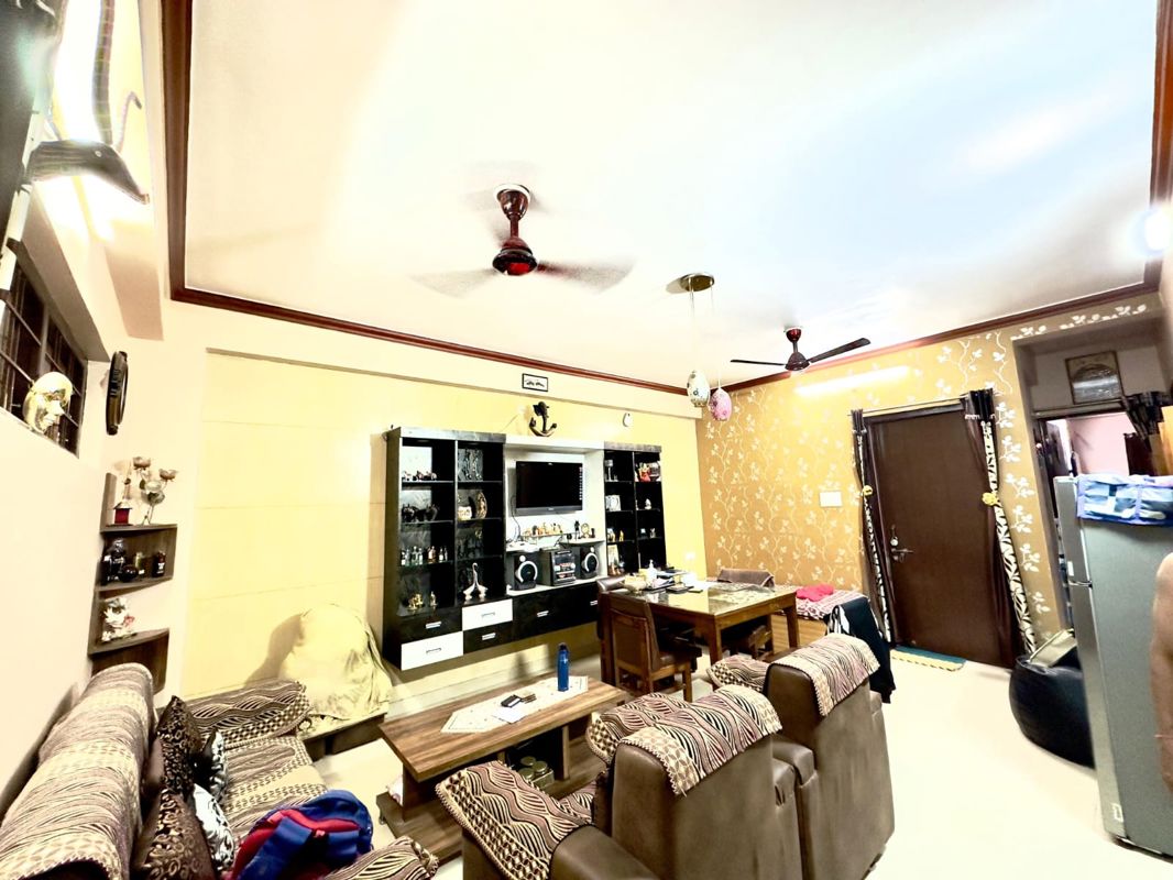 2 BHK + Pooja Room Apartment For Sale in Sparsh Nikunj