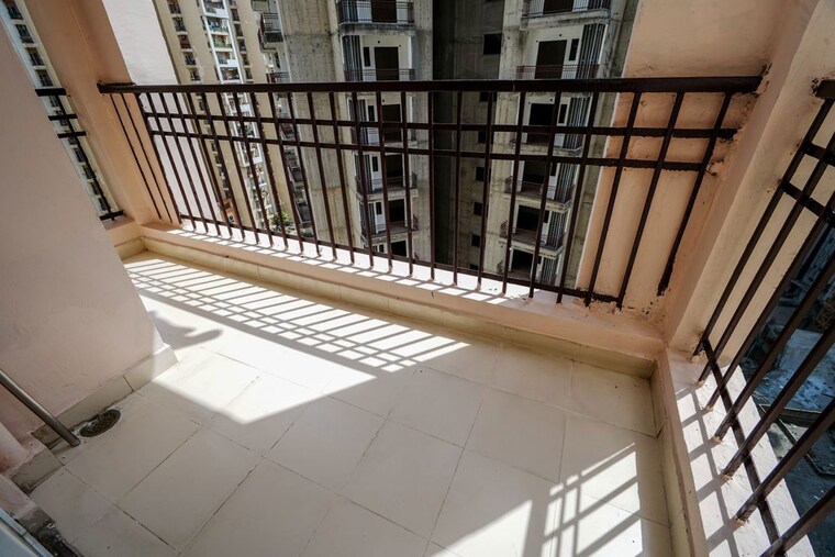 Balcony, ajnara-le-garden 2 Bedroom 995 Sq.Ft. Apartment In Sector 16b Greater Noida Greater Noida 10164946