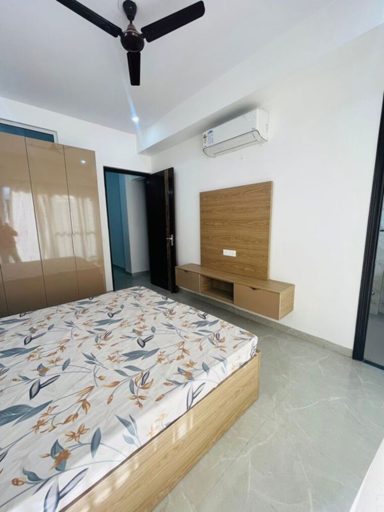 Bedroom, sas-tower 1.5 Bedroom 180 Sq.Ft. Builder Floor In Sector 38 Gurgaon 10164971