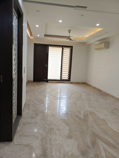 4 BHK + Pooja Room,Servant Room,Study Room,Extra Room Builder Floor For Rent in New Friends Colony