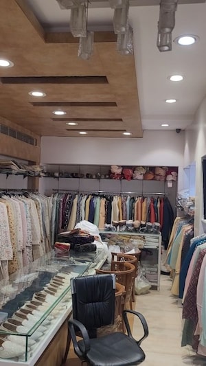  Shop – Exterior View View at Irla - for Rent