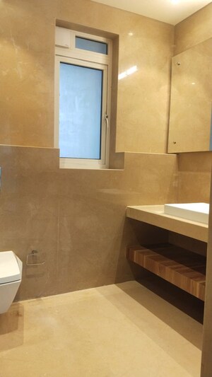 Bathroom in 4 BHK Apartment at Maker Tower, Cuffe Parade – for Sale