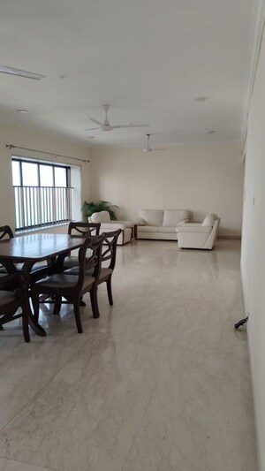 Living Room in 4 BHK Apartment at Maker Tower, Cuffe Parade – for Sale