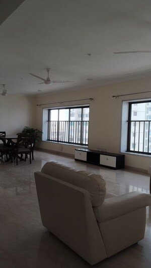 Living Room in 4 BHK Apartment at Maker Tower, Cuffe Parade – for Sale