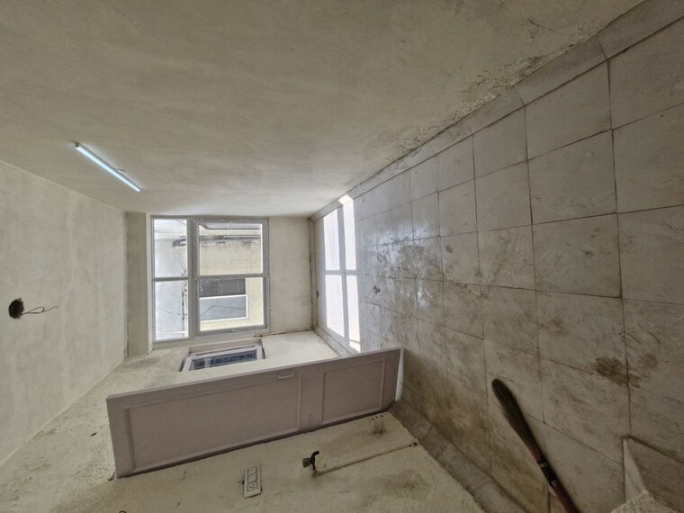 undefined, damodar-complex 3 Bedroom 1800 Sq.Ft. Apartment In Sector 37 Noida 10165001