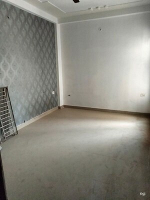 Room in 3 BHK Villa at Home Kamakhya Villas, Gaur City 1 – for Rent