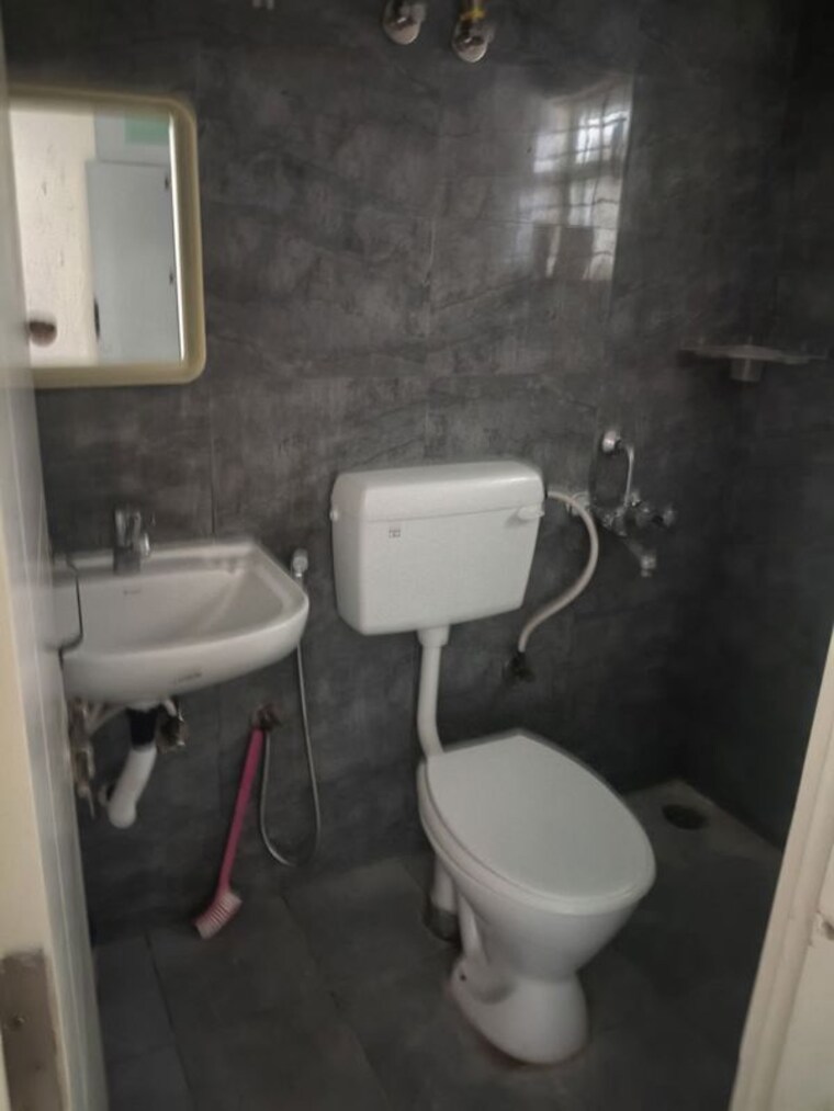 Bathroom, s-v-residency-bellandur 2 Bedroom 900 Sq.Ft. Apartment In Bellandur Bangalore 10165008