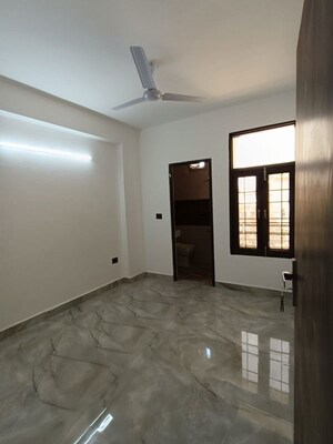 Room in 2 BHK Builder Floor at Chattarpur – for Rent