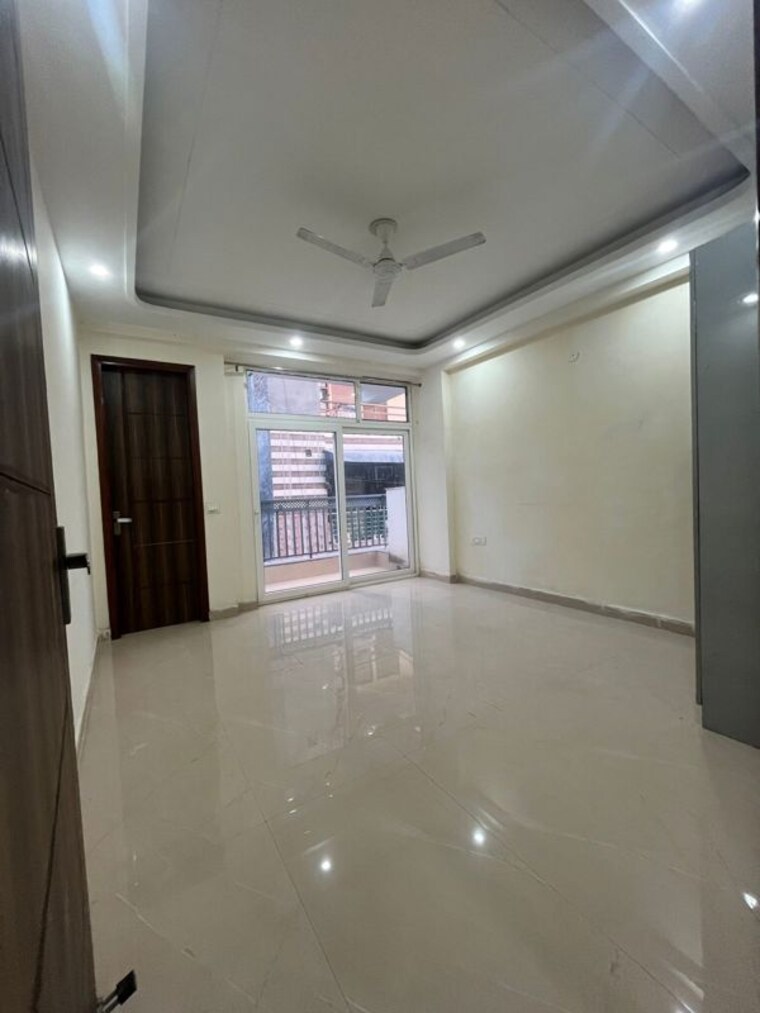 Room, rajpur 3 Bedroom 150 Sq.Yd. Builder Floor In Rajpur Delhi 10165046