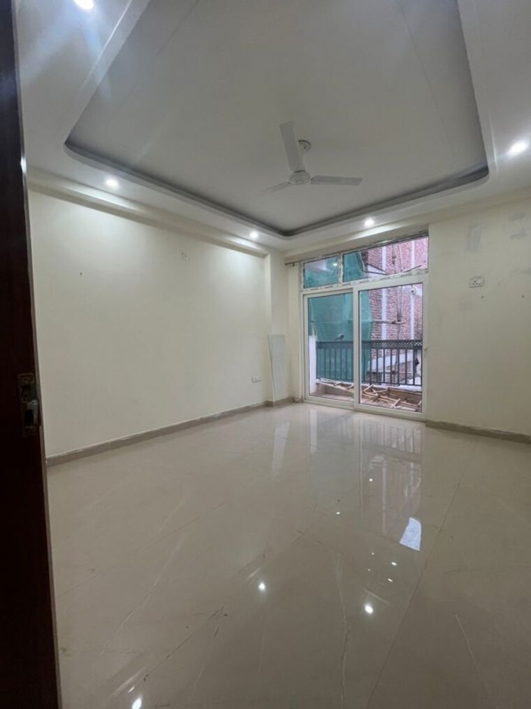 Room, rajpur 3 Bedroom 150 Sq.Yd. Builder Floor In Rajpur Delhi 10165046