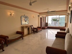 Living Room in 4 BHK Apartment at Meherina Apartment, Malabar Hill – for Rent