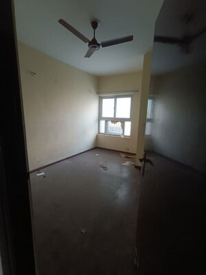 Room in 3 BHK Apartment at BPTP Parklands, Sector 76 – for Sale