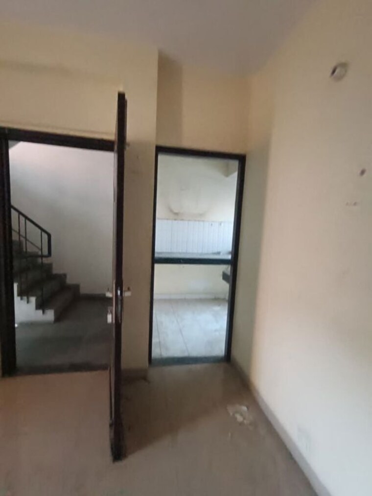 Room, bptp-parklands 3 Bedroom 1080 Sq.Ft. Apartment In Sector 76 Faridabad 10165050