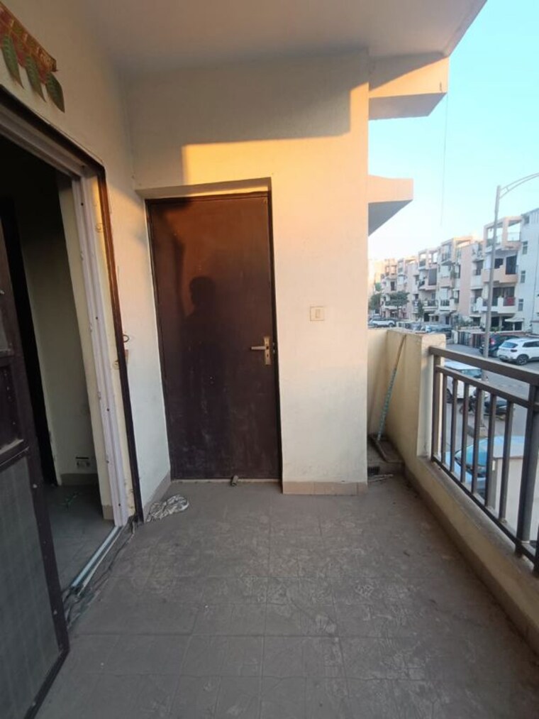 Balcony, bptp-parklands 3 Bedroom 1080 Sq.Ft. Apartment In Sector 76 Faridabad 10165050