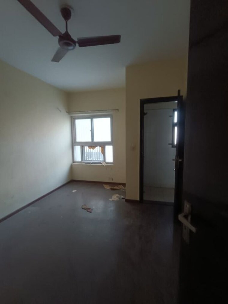 Room, bptp-parklands 3 Bedroom 1080 Sq.Ft. Apartment In Sector 76 Faridabad 10165050