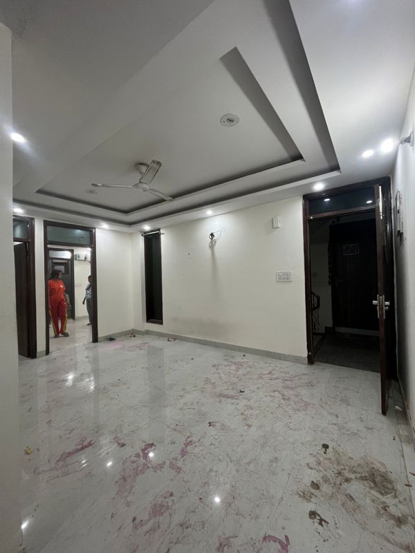 2 BHK Builder Floor For Rent in Chattarpur