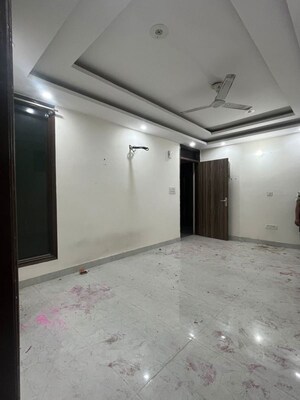 Room in 2 BHK Builder Floor at Chattarpur – for Rent