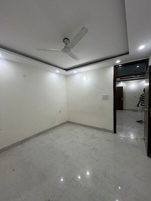 Room in 2 BHK Builder Floor at Chattarpur – for Rent