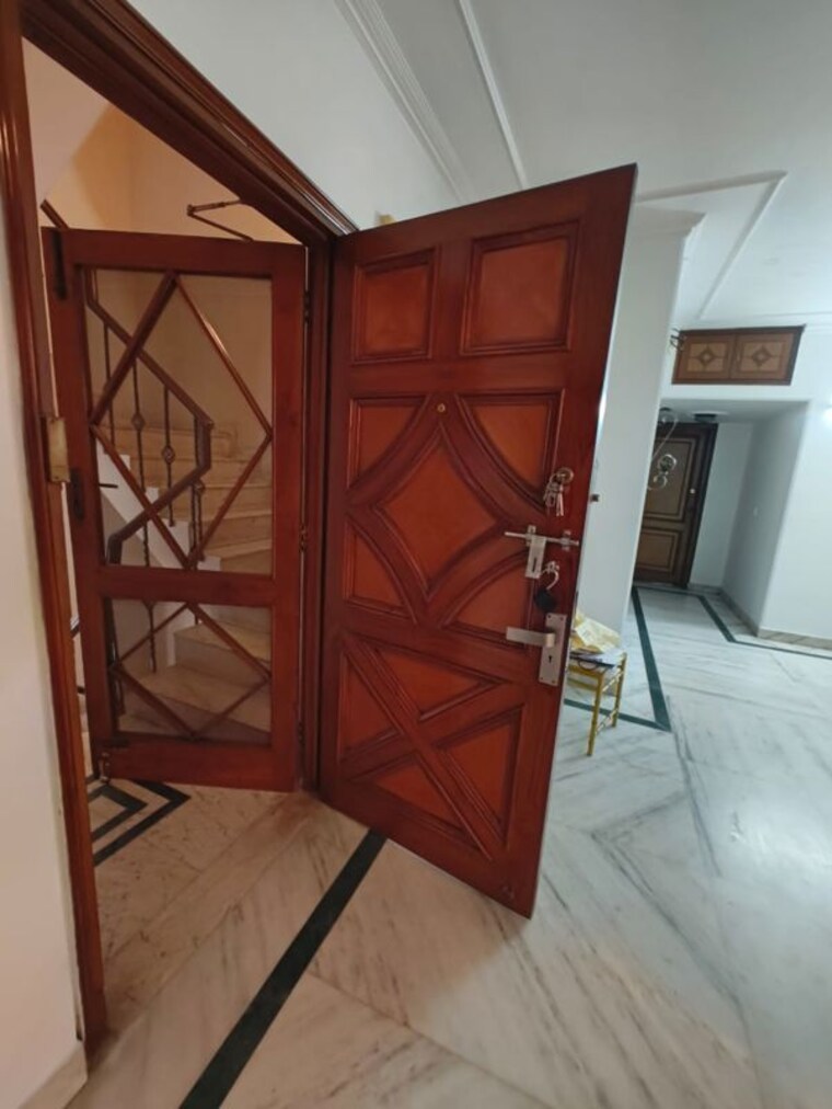 undefined, greater kailash i 3 Bedroom 300 Sq.Yd. Builder Floor In Greater Kailash I Delhi 10165095