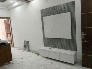 Room in 1 BHK Builder Floor at Sector 73 – for Sale