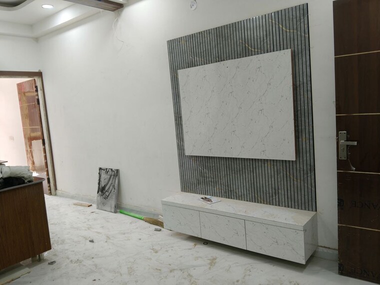 Room, sector 73 1 Bedroom 570 Sq.Ft. Builder Floor In Sector 73 Noida 10165109