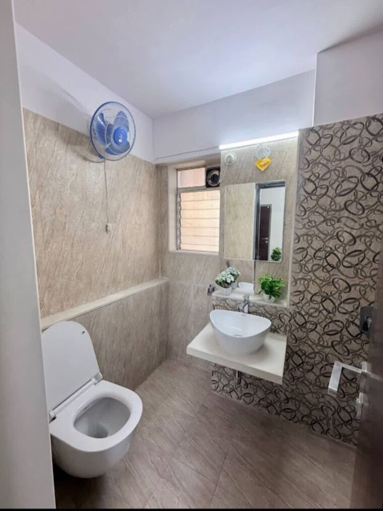 Bathroom, bandra west 2 Bedroom 800 Sq.Ft. Apartment In Bandra West Mumbai 10165134