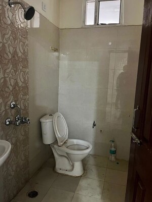 Bathroom in 2 BHK Apartment at Arjunganj – for Rent