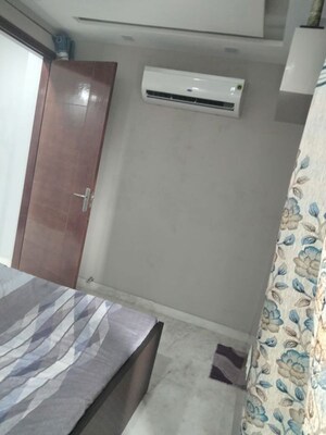Room in 2 BHK Builder Floor at Tagore Garden Extension – for Rent
