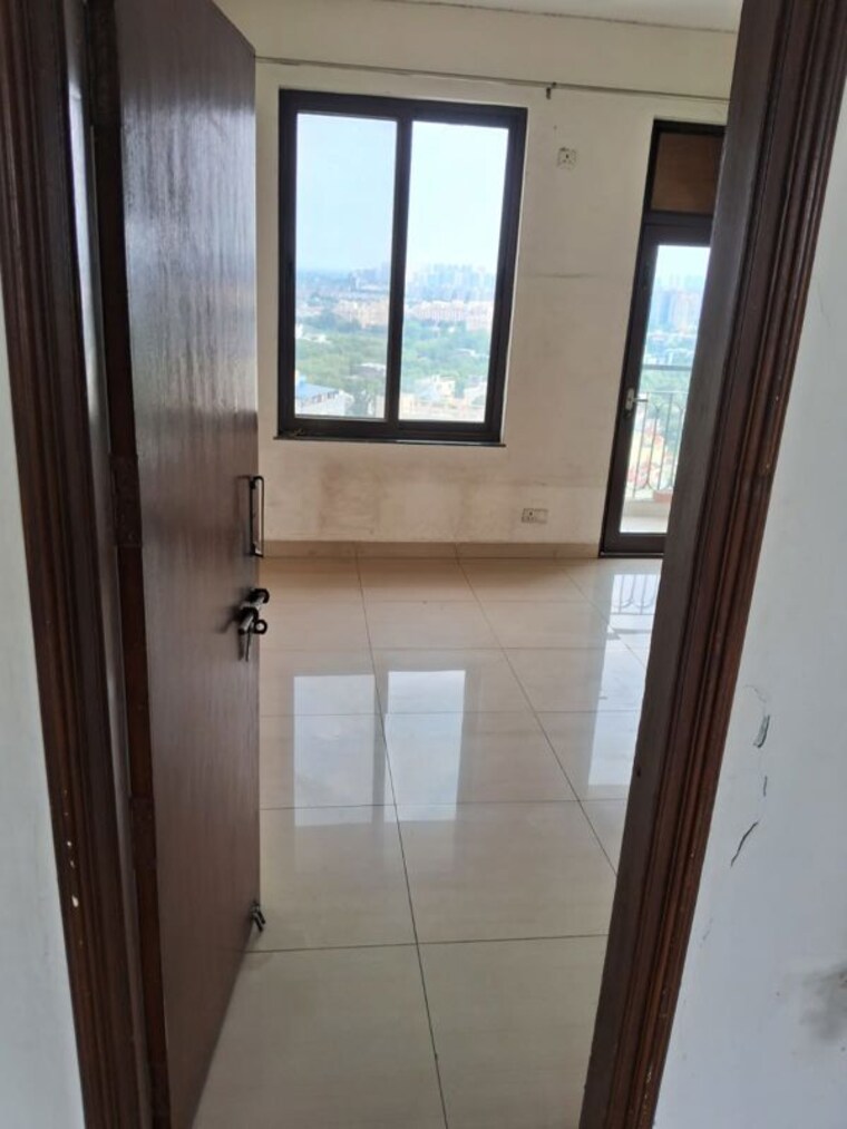 Room, awho-twin-towers-ph4 4 Bedroom 2400 Sq.Ft. Apartment In Omega I Greater Noida Greater Noida 10165231