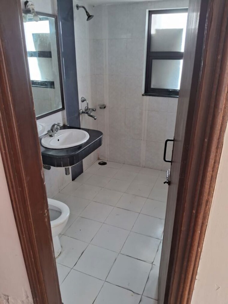 Bathroom, awho-twin-towers-ph4 4 Bedroom 2400 Sq.Ft. Apartment In Omega I Greater Noida Greater Noida 10165231