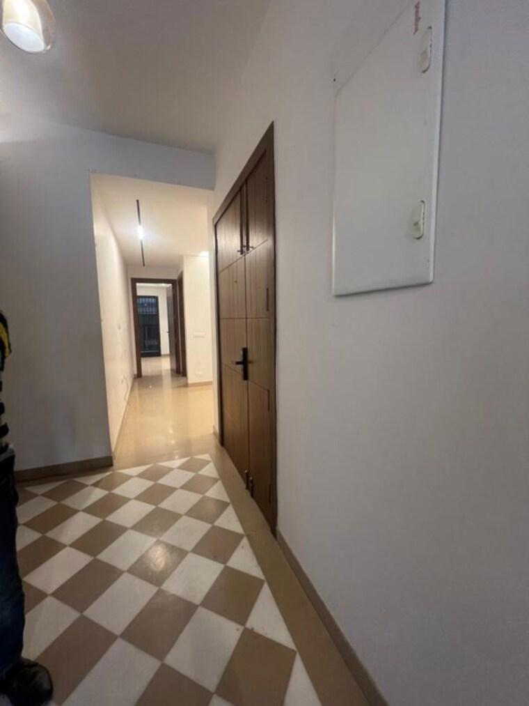 undefined, kailash colony 4 Bedroom 311 Sq.Yd. Builder Floor In Kailash Colony Delhi 10165240