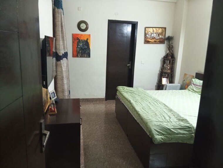 Bedroom, rwa-apartments-sector-72 3 Bedroom 162 Sq.Mt. Independent House In Sector 72 Noida 10165243