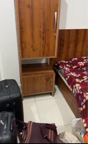 Bedroom in 1 RK Apartment at DLF Pink Town House, Dlf City Phase 3 – for Rent