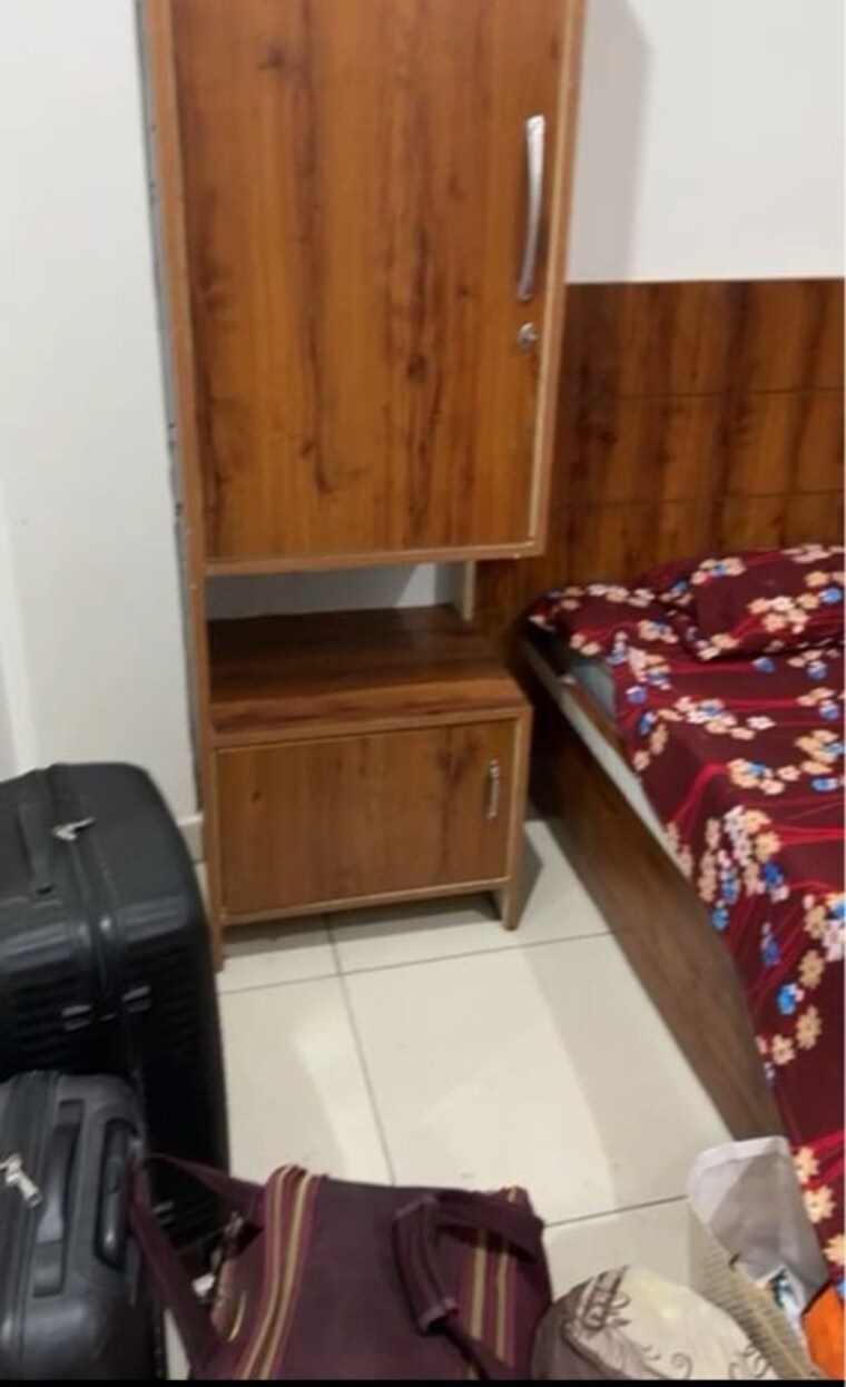 Bedroom, dlf-pink-town-house 1 RK 350 Sq.Ft. Apartment In Dlf City Phase 3 Gurgaon 10165254