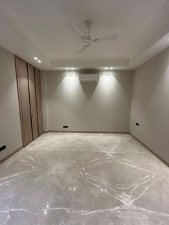 3 BHK + Servant Room Builder Floor For Sale in Sarvapriya Vihar