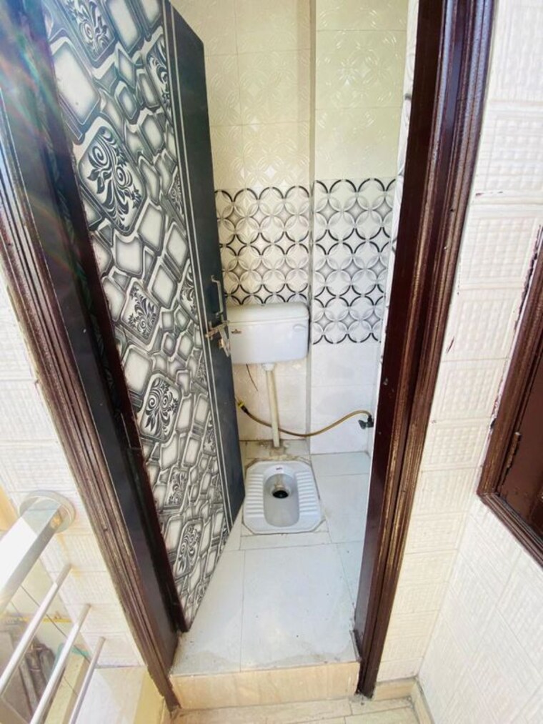 Balcony, uttam nagar 2 Bedroom 800 Sq.Ft. Builder Floor In Uttam Nagar Delhi 10165275