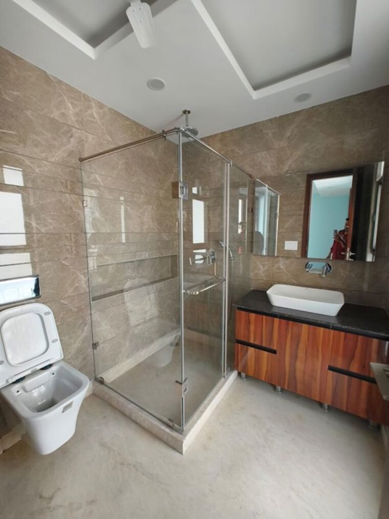 Bathroom, saket 6 Bedroom 500 Sq.Yd. Builder Floor In Saket Delhi 10165276