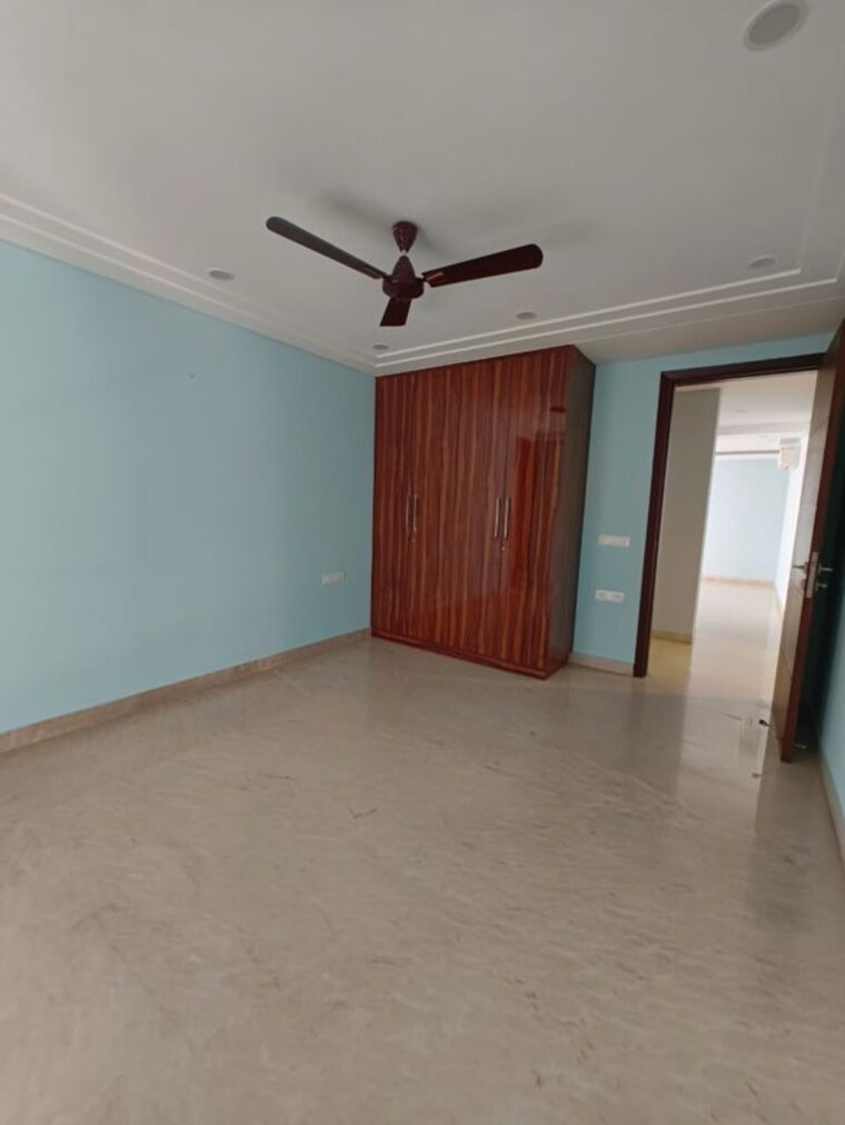 Room, saket 6 Bedroom 500 Sq.Yd. Builder Floor In Saket Delhi 10165276