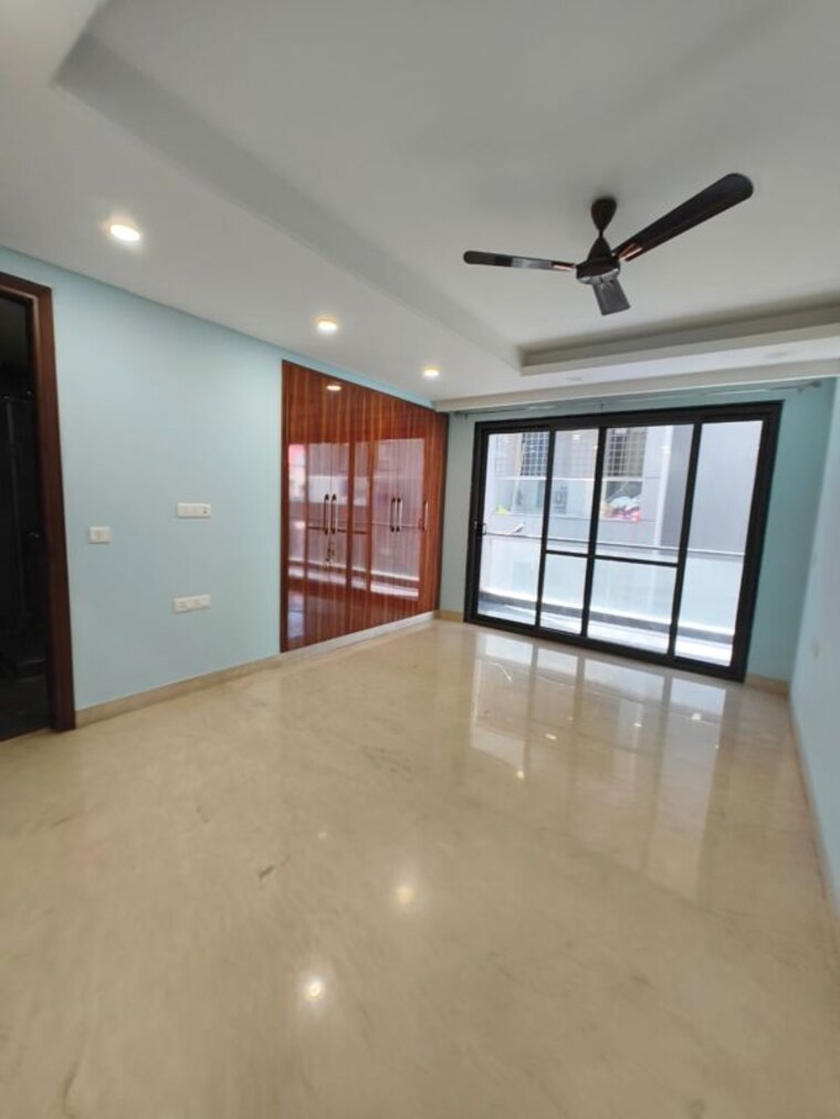 Room, saket 6 Bedroom 500 Sq.Yd. Builder Floor In Saket Delhi 10165276