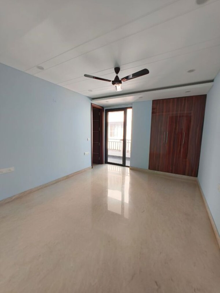 Room, saket 6 Bedroom 500 Sq.Yd. Builder Floor In Saket Delhi 10165276