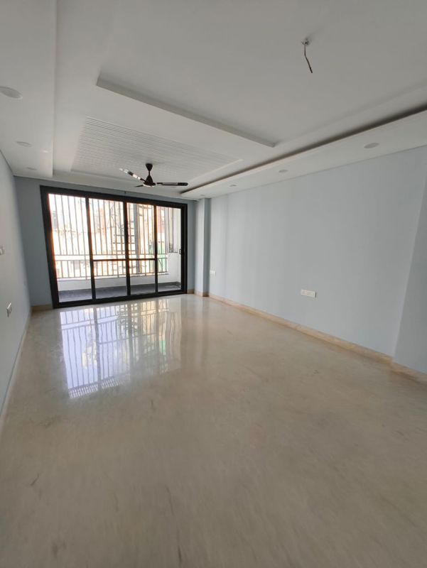 6 BHK + Pooja Room,Servant Room Builder Floor For Sale in Saket