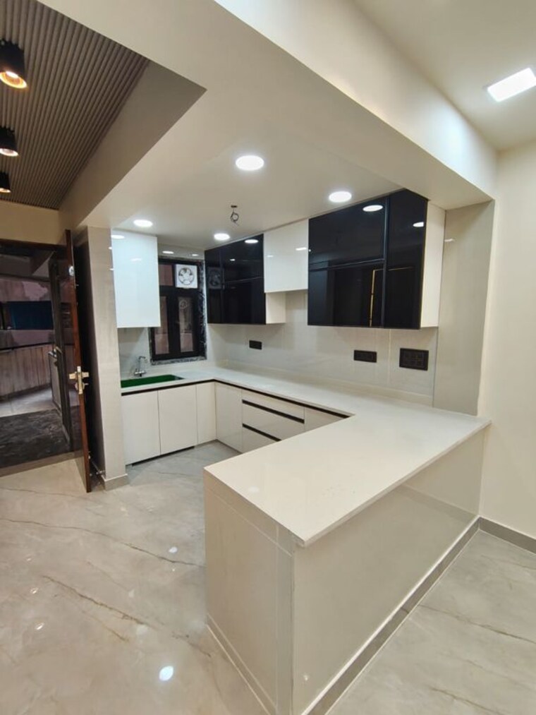 Kitchen, rohini sector 9 4 Bedroom 1600 Sq.Ft. Apartment In Rohini Sector 9 Delhi 10165257