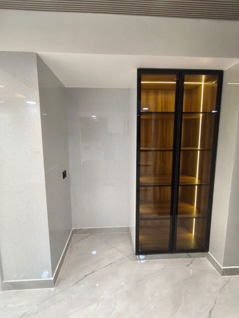 Room, rohini sector 9 4 Bedroom 1600 Sq.Ft. Apartment In Rohini Sector 9 Delhi 10165257