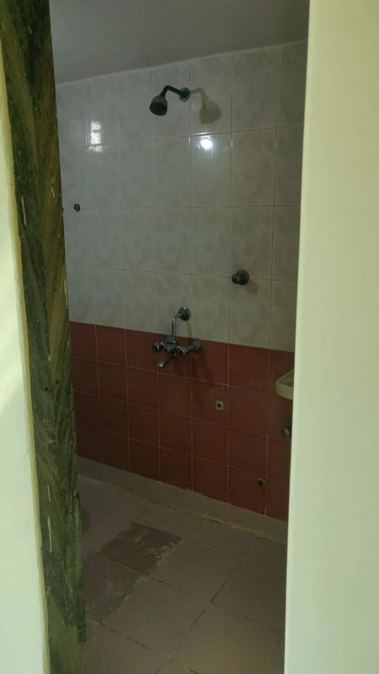 Bathroom, bharat-sanskar-chs 2 Bedroom 1000 Sq.Ft. Apartment In Kharghar Sector 18 Navi Mumbai 10164904