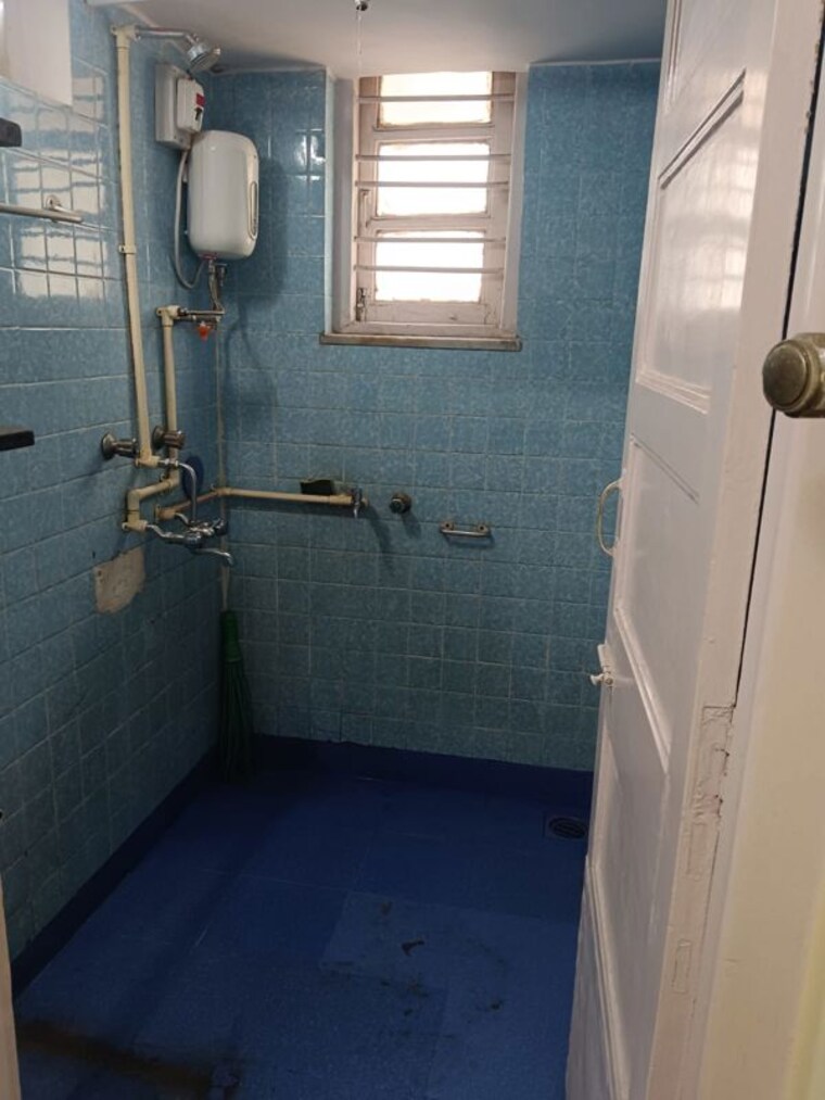 Bathroom, tilak-nagar-building 2 Bedroom 1112 Sq.Ft. Apartment In Tilak Nagar Mumbai 10165323