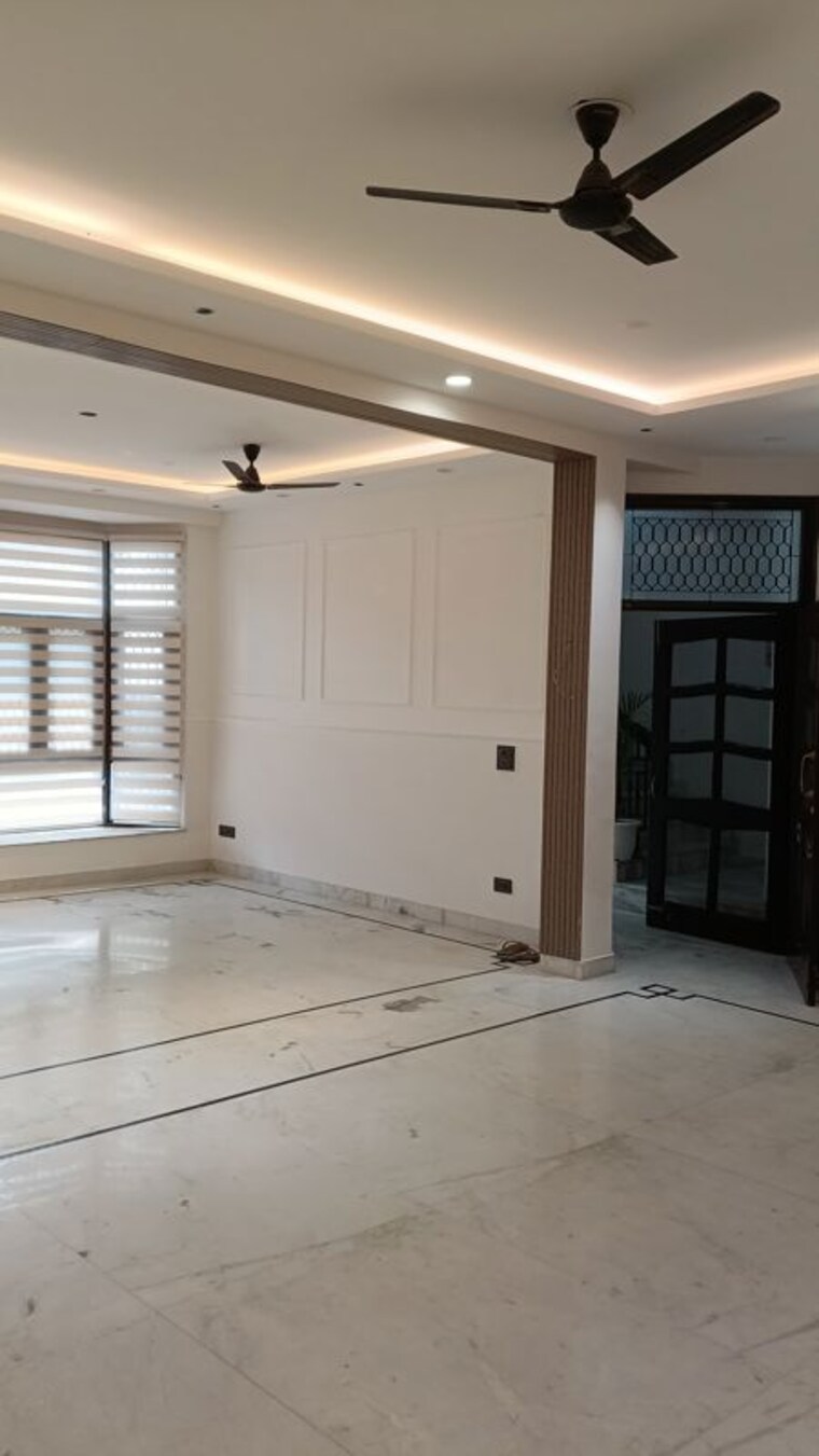 Room, south city 1 3 Bedroom 2250 Sq.Ft. Builder Floor In South City 1 Gurgaon 10165328